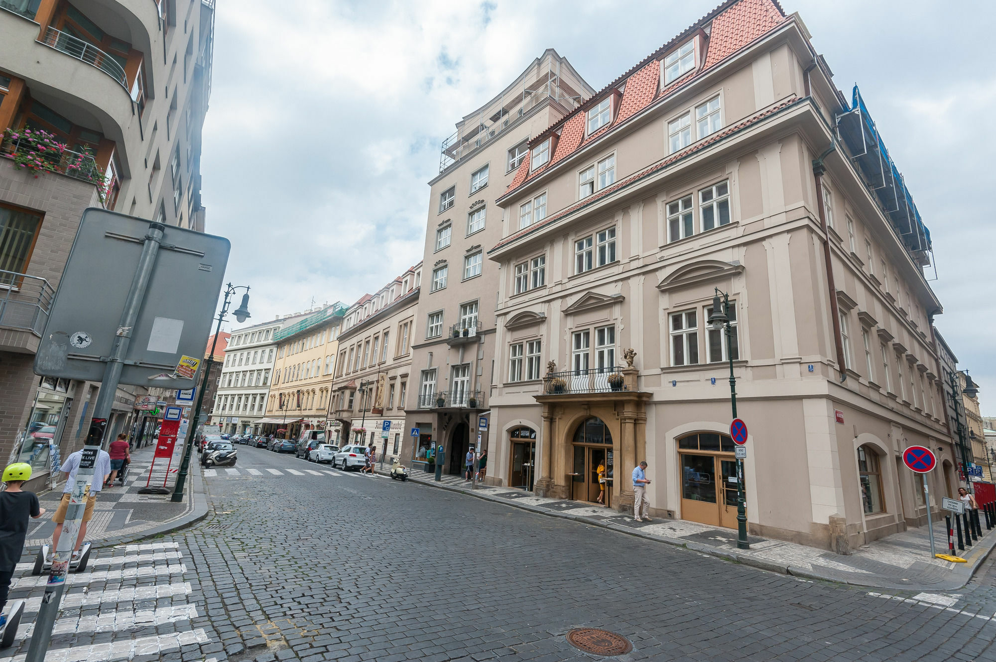 Old Town Boutique Suites Praag Buitenkant foto